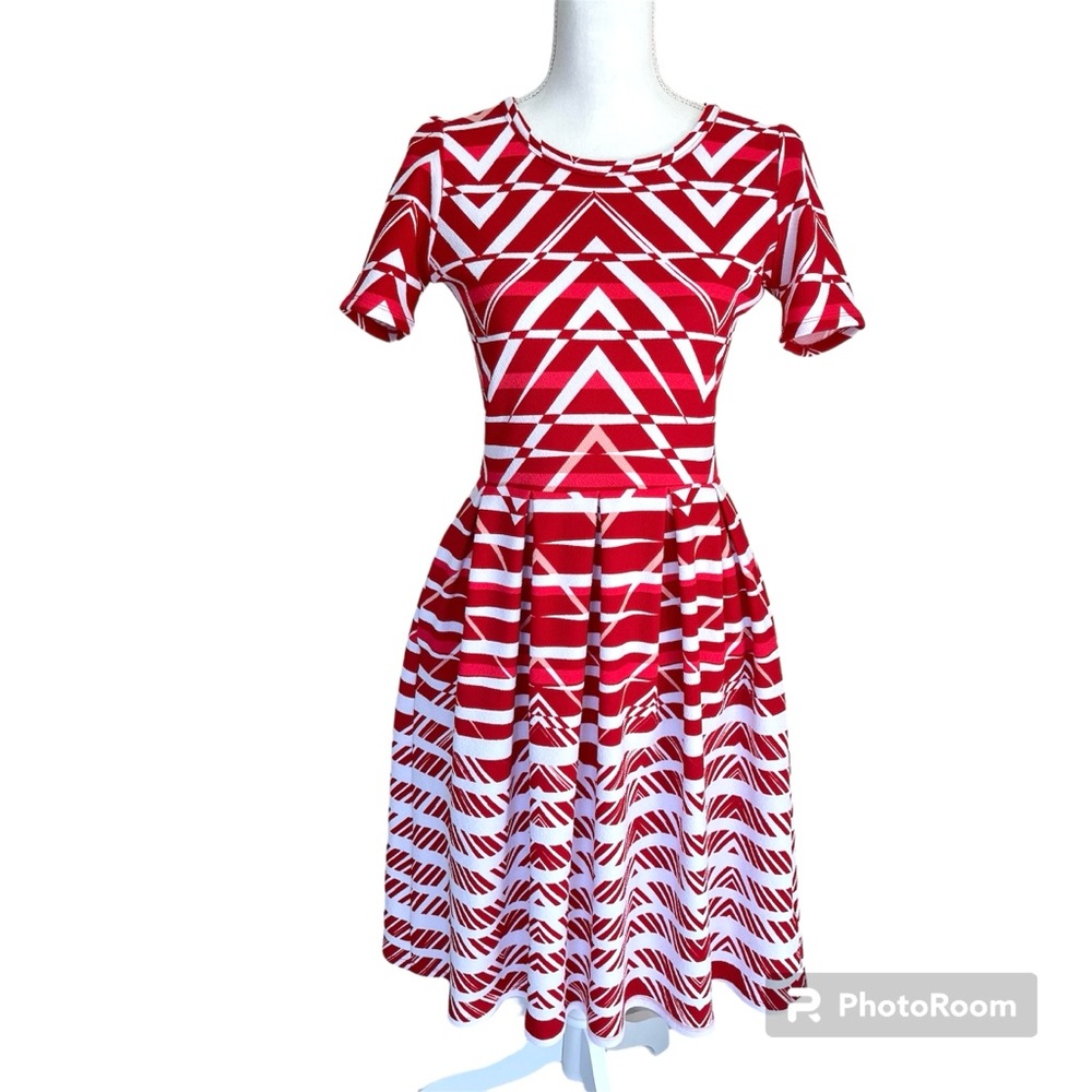 LuLaRoe Amelia Aztec Geometric Print Short Sleeve Dress